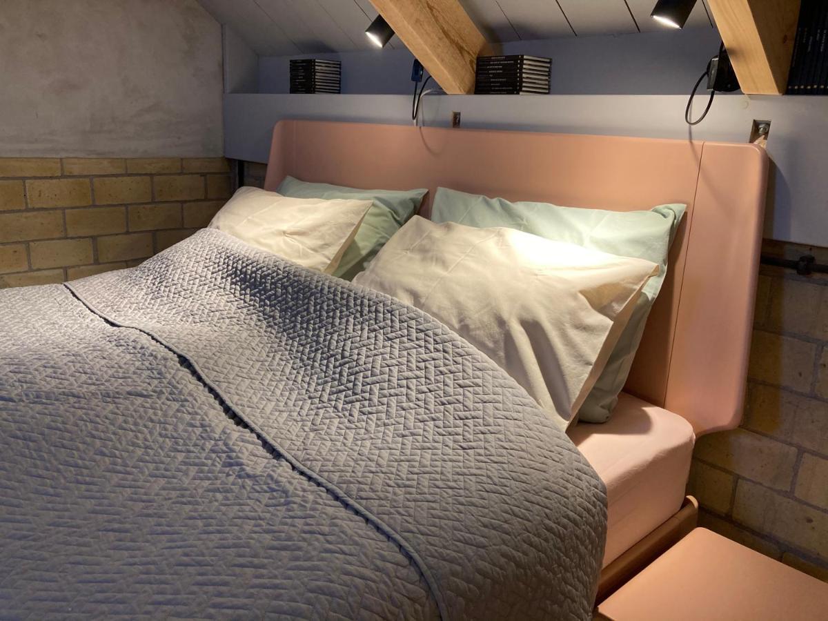 Tiny House Van Hoogspanning Naar Ontspanning 버둠 외부 사진
